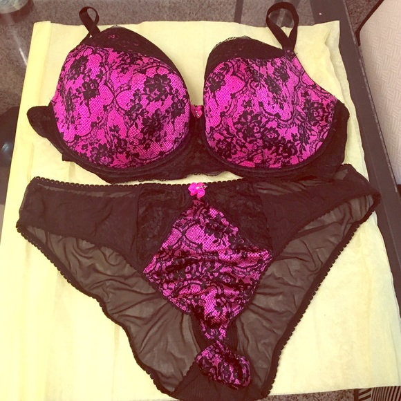 Sexy pink and black lingerie never worn. NO OFFERS