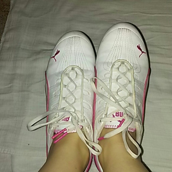 Puma sneakers - Picture 1 of 2