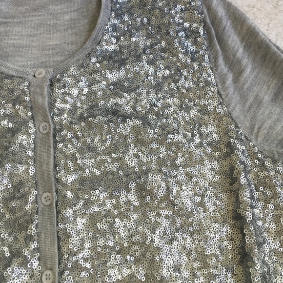 🎉🎉Host Pick🎉🎉Ann Taylor metallic cardigan - Picture 2 of 8