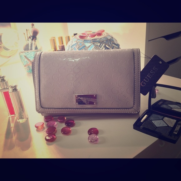 Guess cross body flap bag