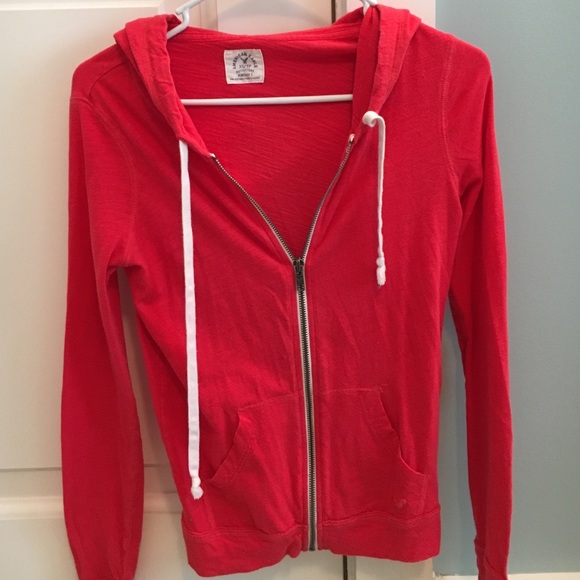 AE red zip up hoodie