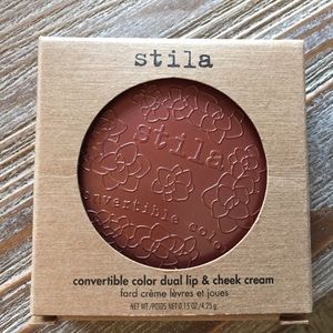 Stila Convertible Color in Magnolia