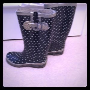 Chooka polka dotted rain boots