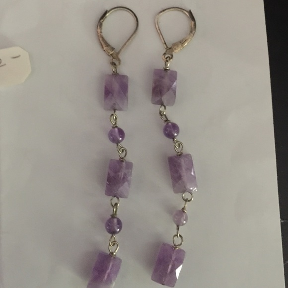 Earrings - Picture 1 of 1