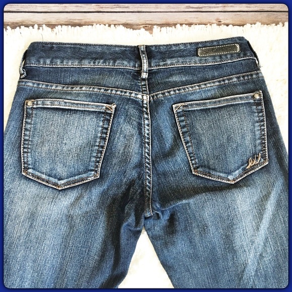 Sold in bundle Express dark wash jeans. - Picture 3 of 3