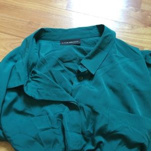 😍2 for $25😍 Emerald Silky Button Down
