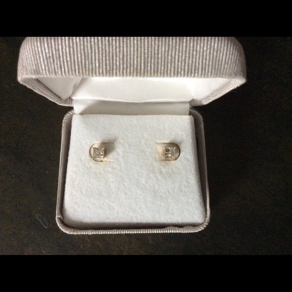 3/4 C.T. Princess Cut Diamond Stud Earrings
