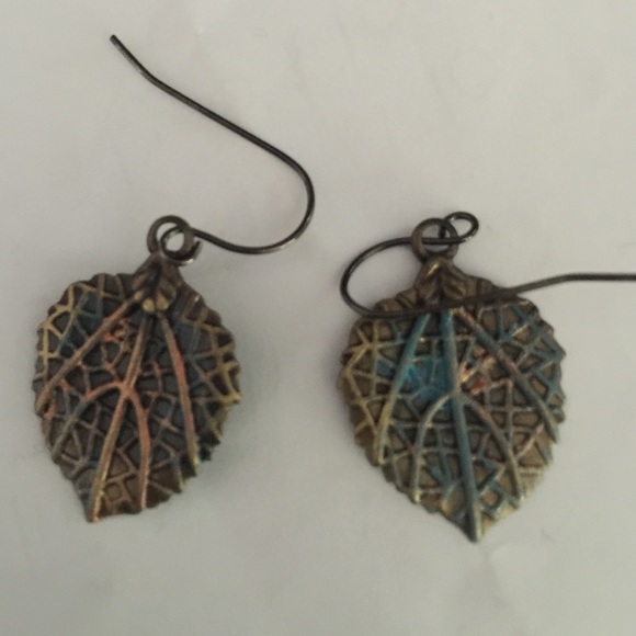 Earrings - Picture 1 of 1