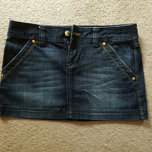 Express mini jean skirt - Picture 1 of 2