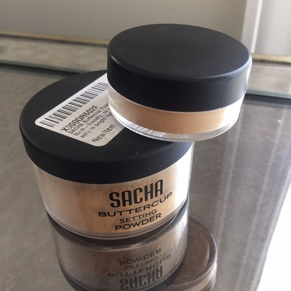 NEW Sacha buttercup powder w/travel size
