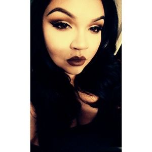 Meet your Posher, Erica