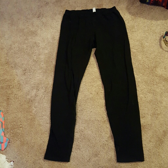 Black leggings