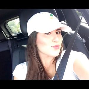 Meet your Posher, Alesia