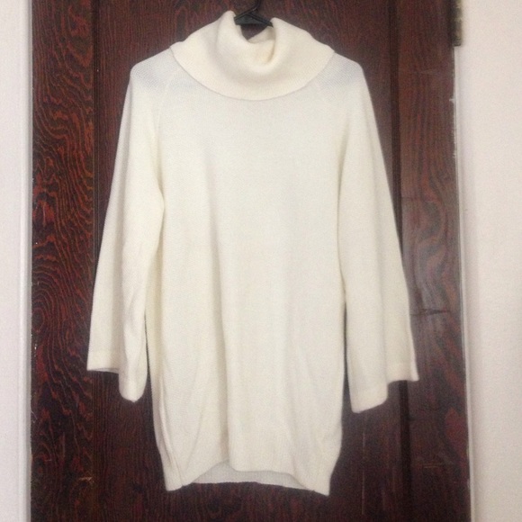Bell sleeve turtleneck tunic sweater XS