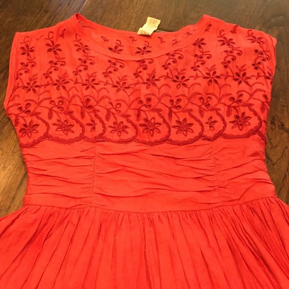 Bright strawberry colored dress - Picture 2 of 4