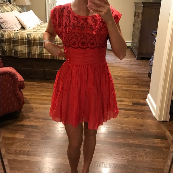 Bright strawberry colored dress - Picture 4 of 4