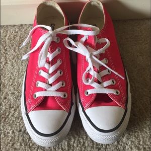 Pink converse SOLD