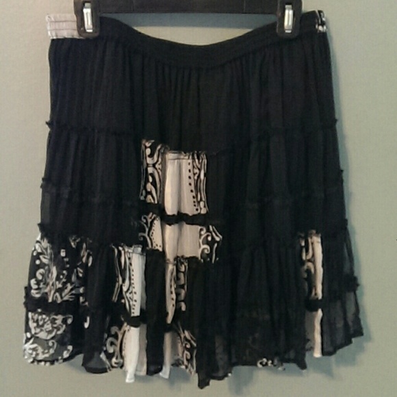 Fluffy Pattern Skirt
