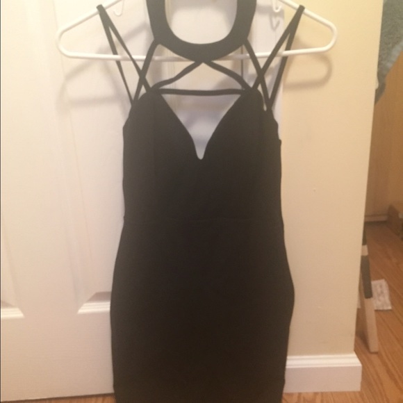 Black body-con dress