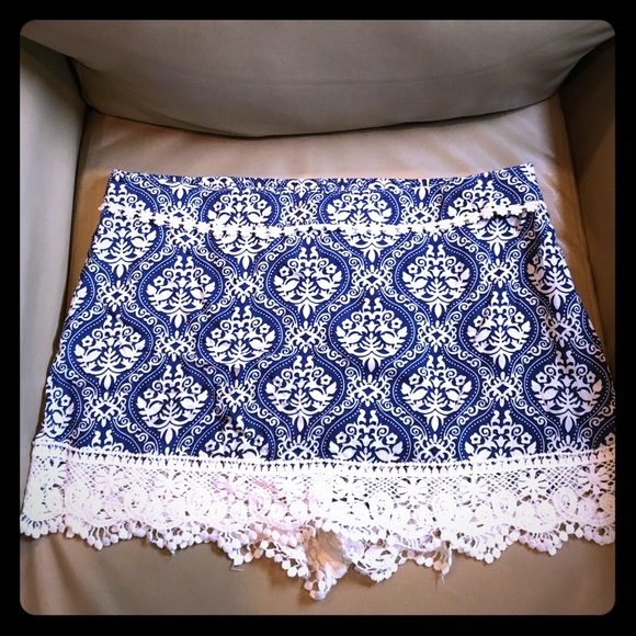 Francesca's skort. Size medium