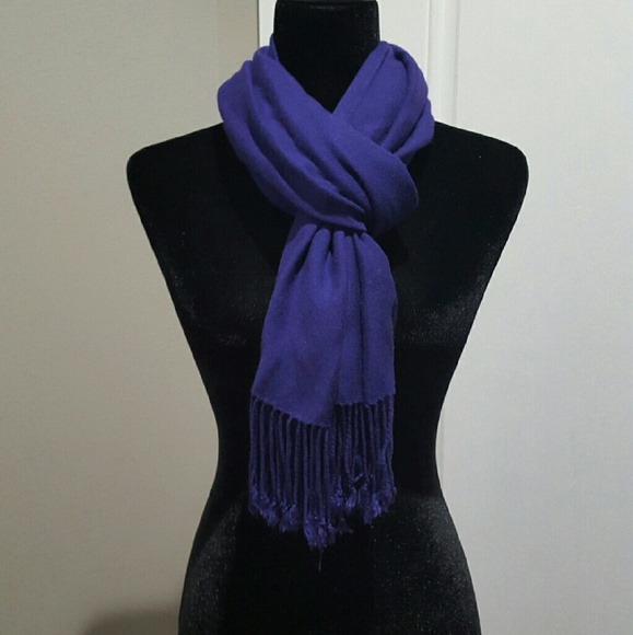 Jones New York Accessories - Purple Jones New York scarf