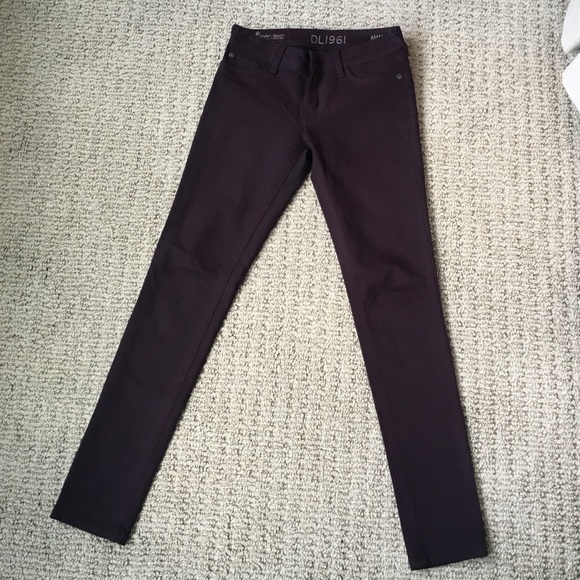 DL1961 maroon jeans