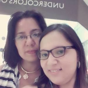 Meet your Posher, María elena