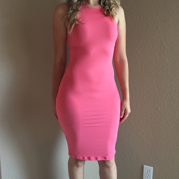 Coral Sleeveless Midi Dress - Picture 4 of 4