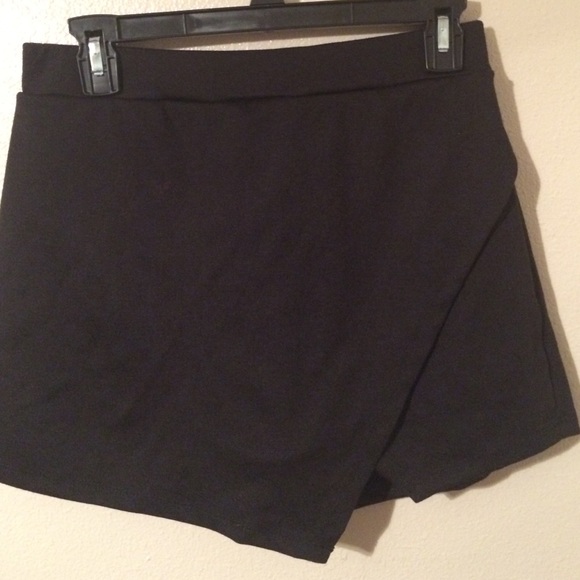 Cute Black Skort!