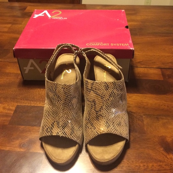 Aerosoles A2 wedges