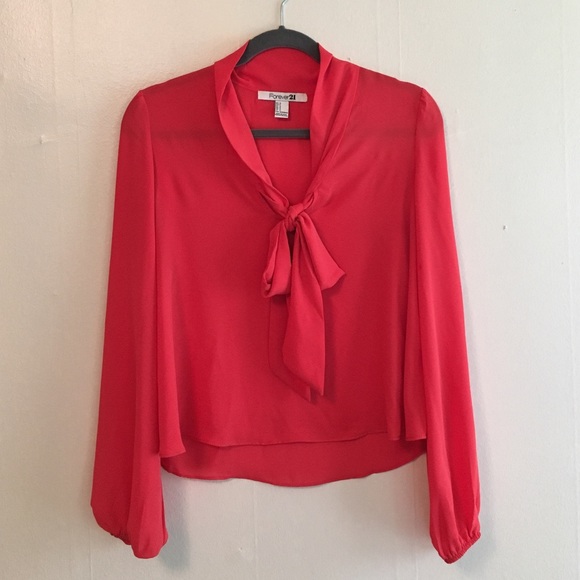 Read flowy top