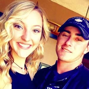 Meet your Posher, Ansley