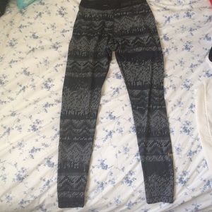 Patterned Nike dri fit L pants