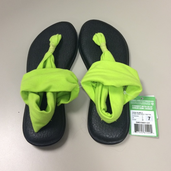Sanuk Shoes - NWT Sanuk lime green sandals size 7