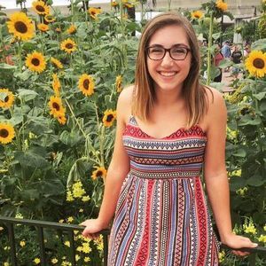 Meet your Posher, Maria