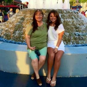 Meet your Posher, Caroline