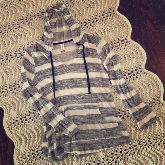 Like New! Light Weight Hoodie