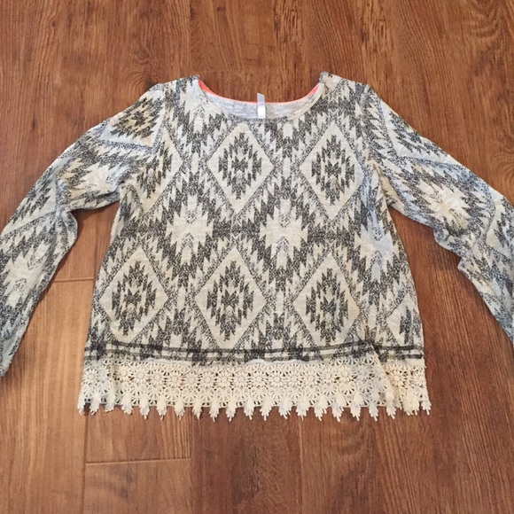 Crop sweater