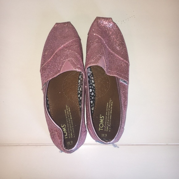 Toms