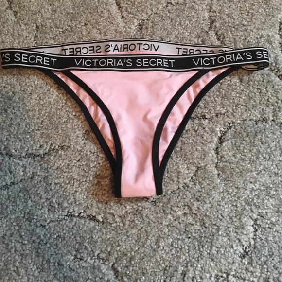 Victoria's Secret Bikini Bottoms(NEVER WORN)
