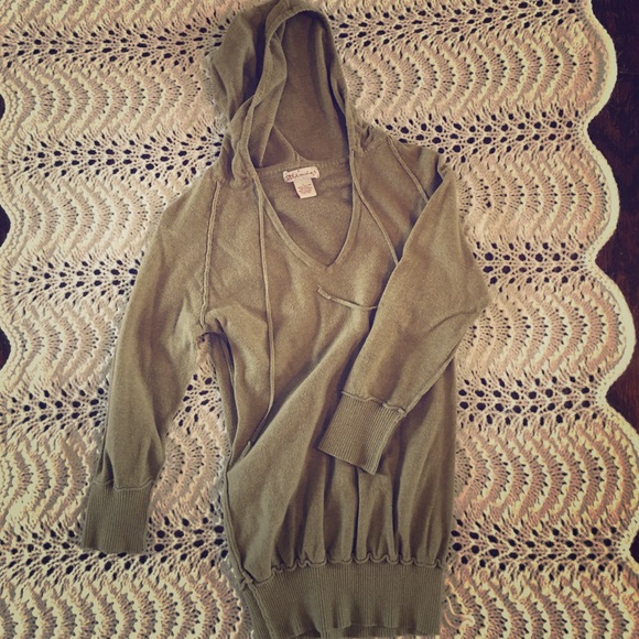 3/4 Sleeve Hoodie