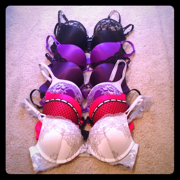 7 Victoria's Secret 34A Miraculous/Bombshell Bras - Picture 1 of 4