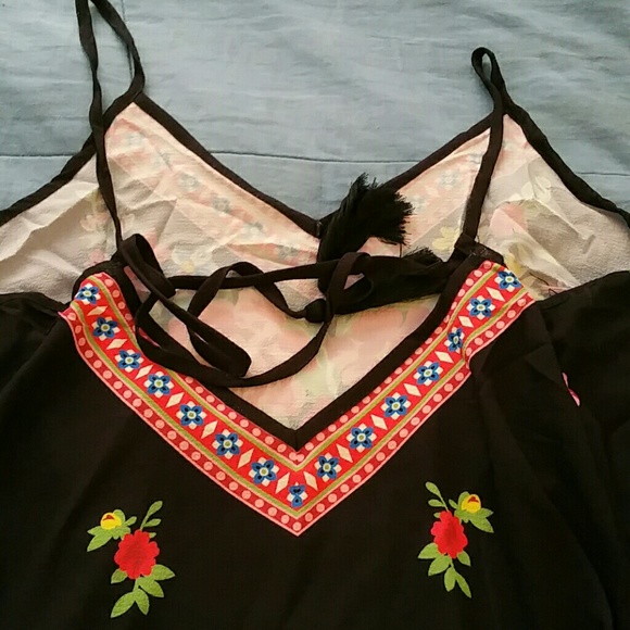 Black floral print maxi dress - Picture 3 of 3