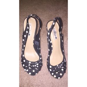 AMERICAN EAGLE POLKA DOT WEDGES