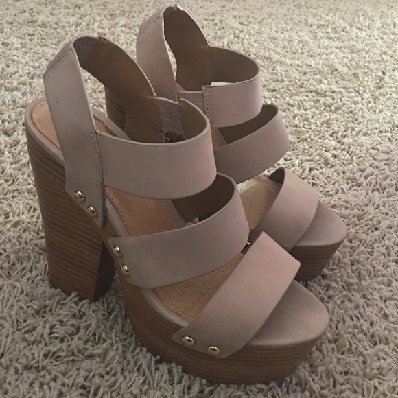 Aldo wedges size 8
