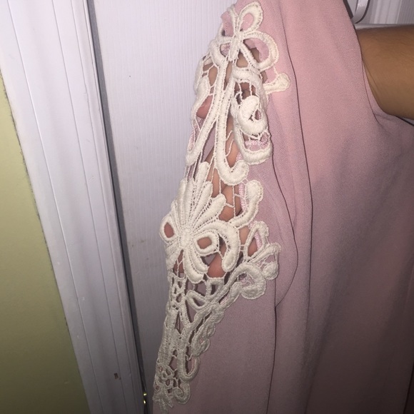 Long sleeve Pink dress with lace shoulder detail - Picture 3 of 3