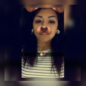 Meet your Posher, Carlitha