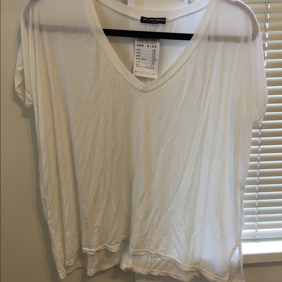 Brandy Melville shirt