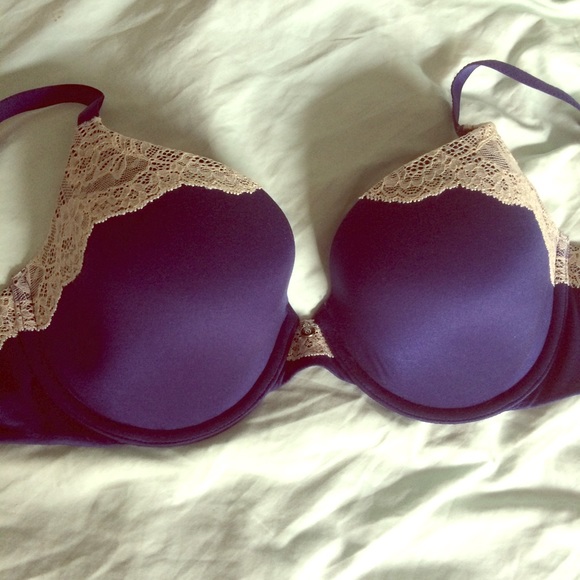 Full coverage bra