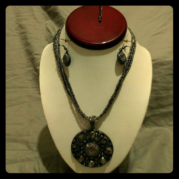 Vintage Art Deco Style Necklace and Earring Set